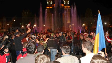 Suporterii CFR-ului au sărbătorit egalul cu Chelsea, scandând împotriva Stelei!