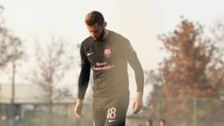 Atacantul care i-a spus ”nu” FCSB-ului a semnat cu liderul campionatului