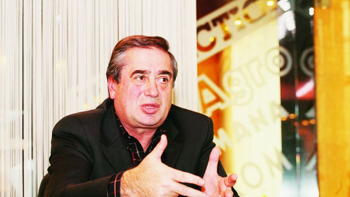 L-a convins galeria?** Ioan Niculae vrea să cumpere Rapidul!