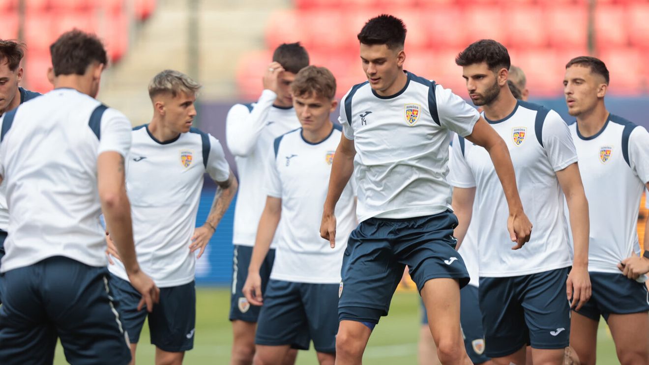 Imagini de la antrenamentul oficial pe care România U21 l-a efectuat înainte de meciul cu Italia U21