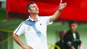 Iancu: "Dacă mai sunt umilit, o să devin recalcitrant! **Acum nu îl schimb pe Sabău!"