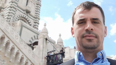 Fost fotbalist român, decedat la numai 43 de ani, după ce s-a infectat cu COVID 19!