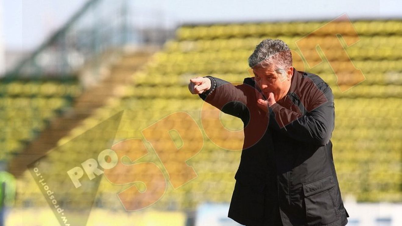 Surprize, surprize cu Ando!** "Fălcosul" a gândit un prim "11" neconvențional!