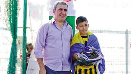 Românul care i-a uimit pe toți când a refuzat Barcelona își motivează decizia:** "Ce să caut eu acolo? Eu țin cu Petrolul, nu cu ei!"