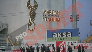 E vârf de lance în noul proiect al lui Ilie Stan, iar Becali îl anunță ca cel mai SCUMP transfer din istorie!** PERLA Stelei, surclasată la ea "acasă"