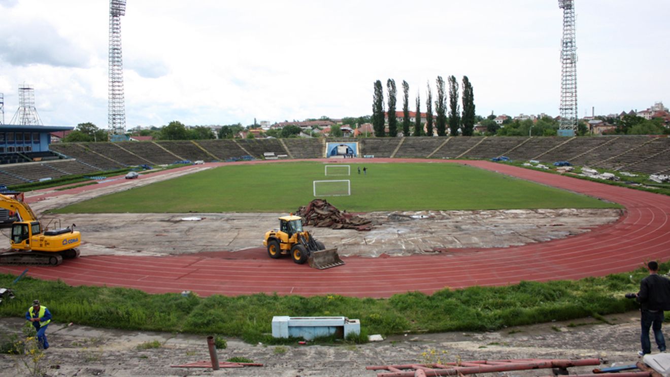 Gazonul de pe "Ion Oblemenco" va fi împărțit foștilor jucători ai Științei