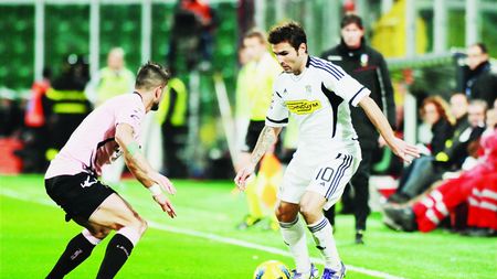 Mutu a marcat din nou și a ajuns la 99 de goluri în Serie A: **"Fac ce știu mai bine"