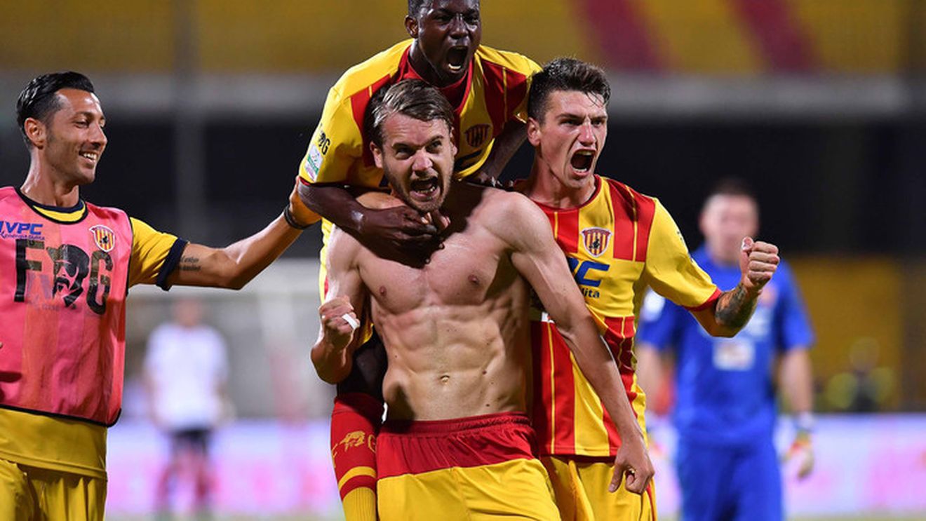 EXCLUSIV | Variantă surpriză pentru atacul naționalei! "Are viteză, forță, are golul în sânge". Marele avantaj al "vârfului" față de jucătorii din Liga 1 