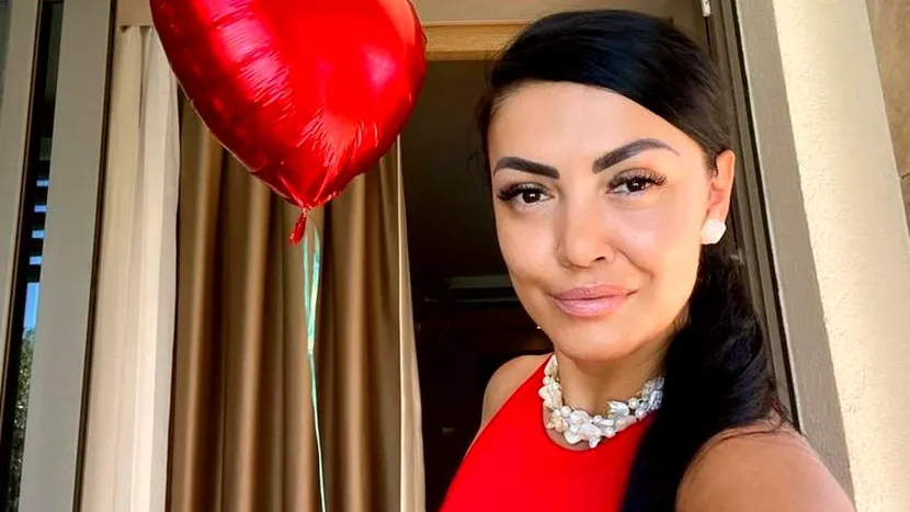 Schimbări de look pentru Andreea Mantea. A cerut părerea fanilor