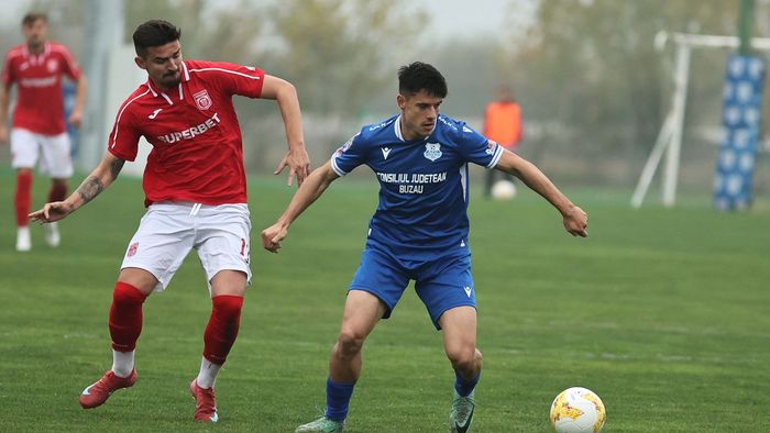 FCSB nu l-a mai vrut şi a semnat cu Dinamo: „E o investiție în viitor”