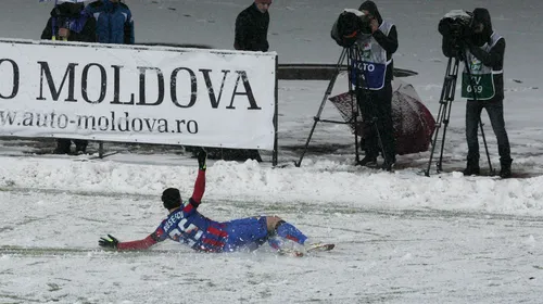 Înapoi în ’95! Pe un teren distrus de zăpadă, cu patronul Massone pe teren certând arbitrul, Steaua a învins Ceahlăul cu 1-0. Campioana își menține avansul de 7 puncte în fața urmăritoarei ASA Tg. Mureș