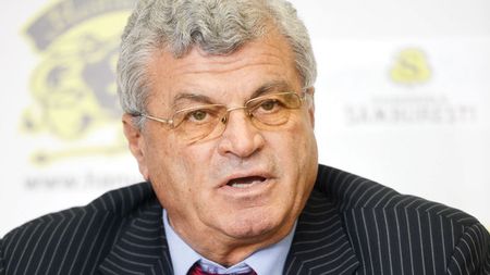 Sichitiu amenință cu plecarea