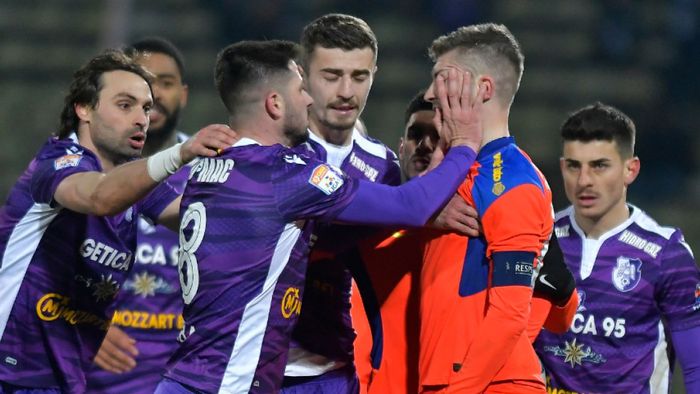 Ce spun reprezentanții Poliției despre conflictul fizic dintre Florin Tănase și preparatorul fizic al celor de la FC Argeș! „Dacă partea vătămată nu depune plângere, nu putem face asta”