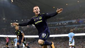 City și Everton, egal cu doi eliminați în ultimul meci al etapei în Premier League. Rooney a atins o bornă impresionantă