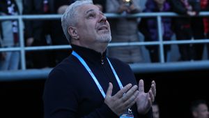 Marius Șumudică, dezamăgit de Rapidul lui Gâlcă: „Nu e cum îi place Giuleștiului”