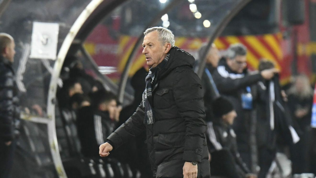 Furtună la UTA! Mircea Rednic și-a „demolat” jucătorii după ce au remizat în Cupă, la Ungheni: „E lipsă totală de respect! Au numai pretenții și nemulțumiri!”