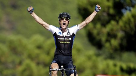 E Vuelta cehilor! Konig, al doilea ceh care câștigă o etapă, Roche preia tricoul roșu