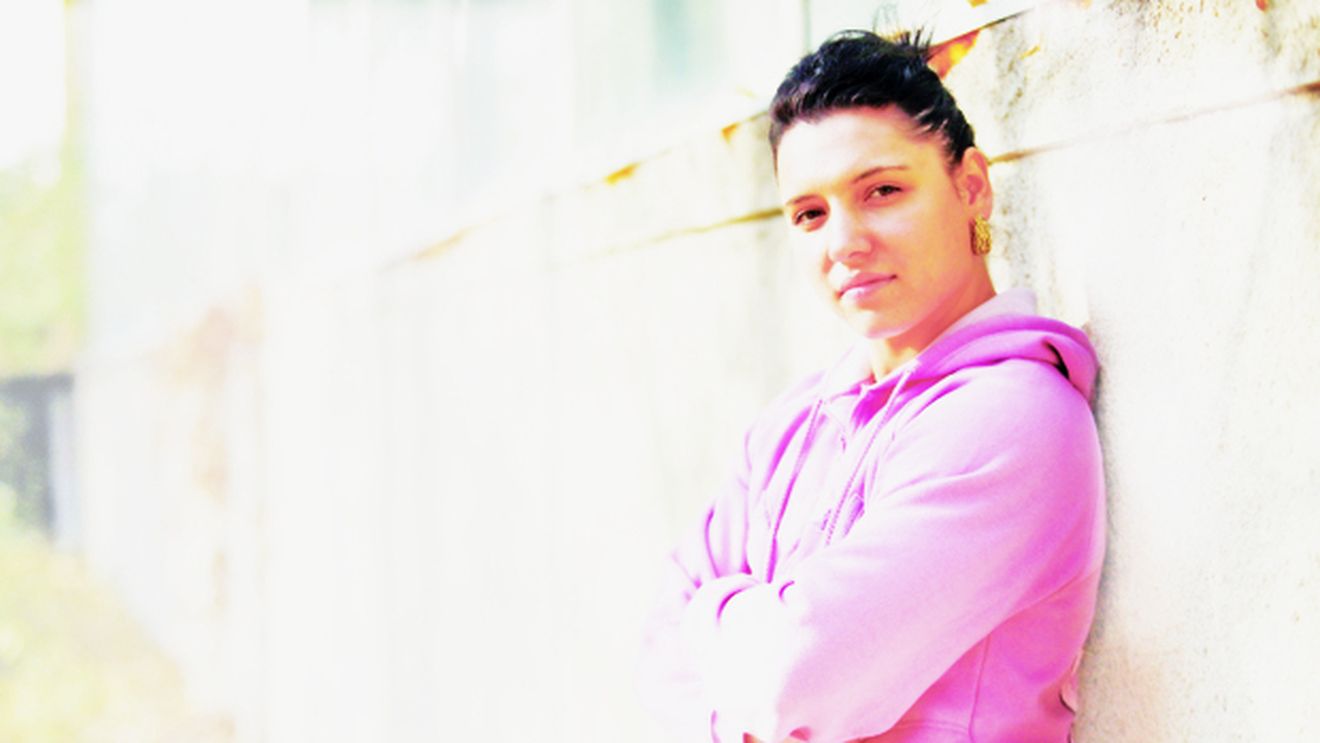 Machiaj, unghii rupte și bătături