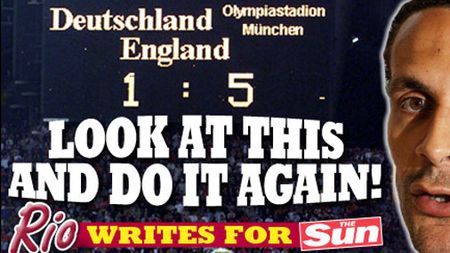 Toate tunurile pe Germania: "Repetați istoria"! VIDEO Englezii i-au dezintegrat pe nemți, în 2001 "Am în ramă poza cu tabela"