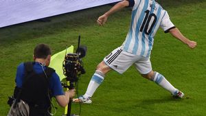 Poate fi imaginea anului. Ce nu s-a văzut la TV: cum au fost surprinși fundașii Bosniei după ce Messi a reușit faza Mondialului