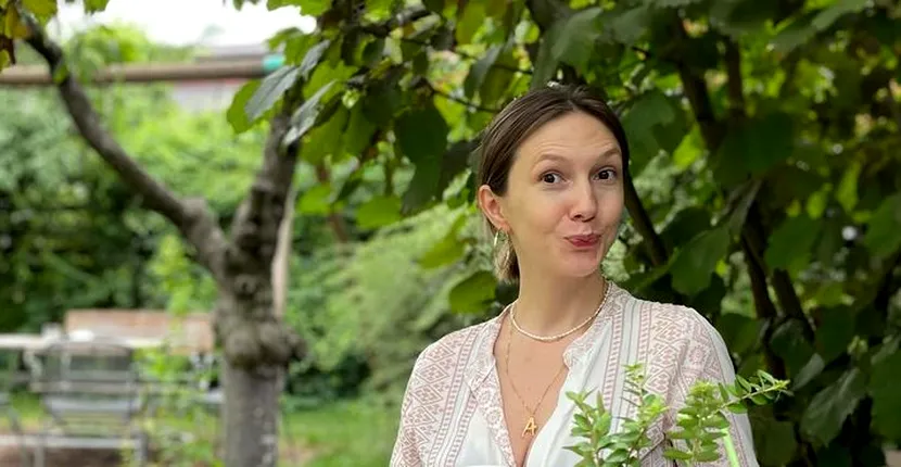 Adela Popescu se pregătește de botez. ”Știm ziua, știm biserica”