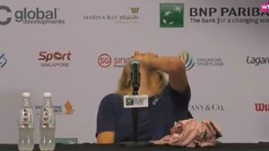 FOTO | A jucat biliard în costum de baie, dar fanii nu au înțeles cum a putut face o asemenea alegere! Cine este rivala Simonei Halep care o ia pe urmele lui Genie Bouchard