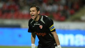 "Rămân la Dinamo să fac performanță"