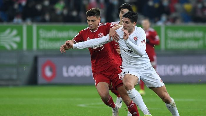 Dragoș Nedelcu, situație de coșmar la Fortuna Dusseldorf. A fost schimbat la pauză, iar nemții l-au desființat. „Eșec total, amator, foarte slab!”