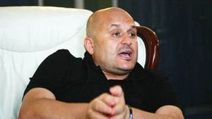 
Revine pe "Oblemenco" doar la anul
