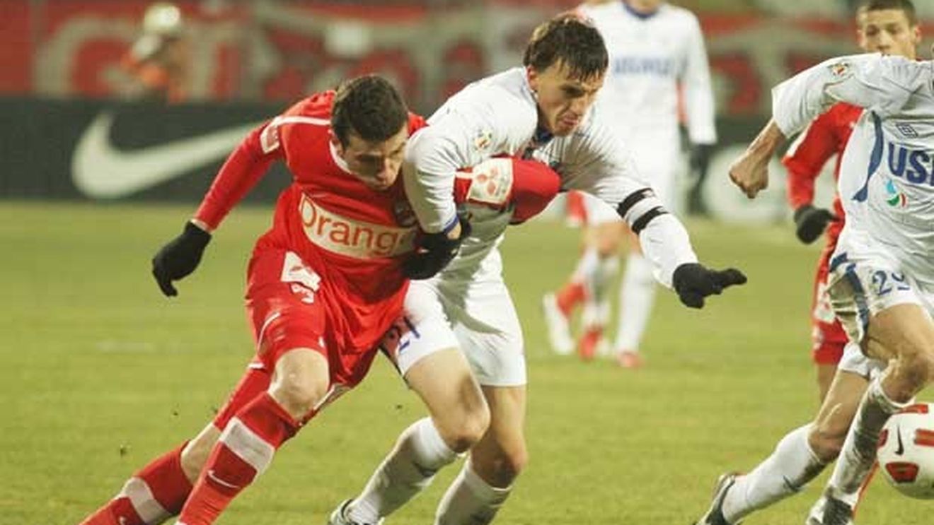 Nici n-a îmbrăcat tricoul Stelei, dar se gândește deja la plecare!** "Sper ca într-un an să prind un contract afară" Ce spune omul care a lăsat Benfica pentru Liga I: