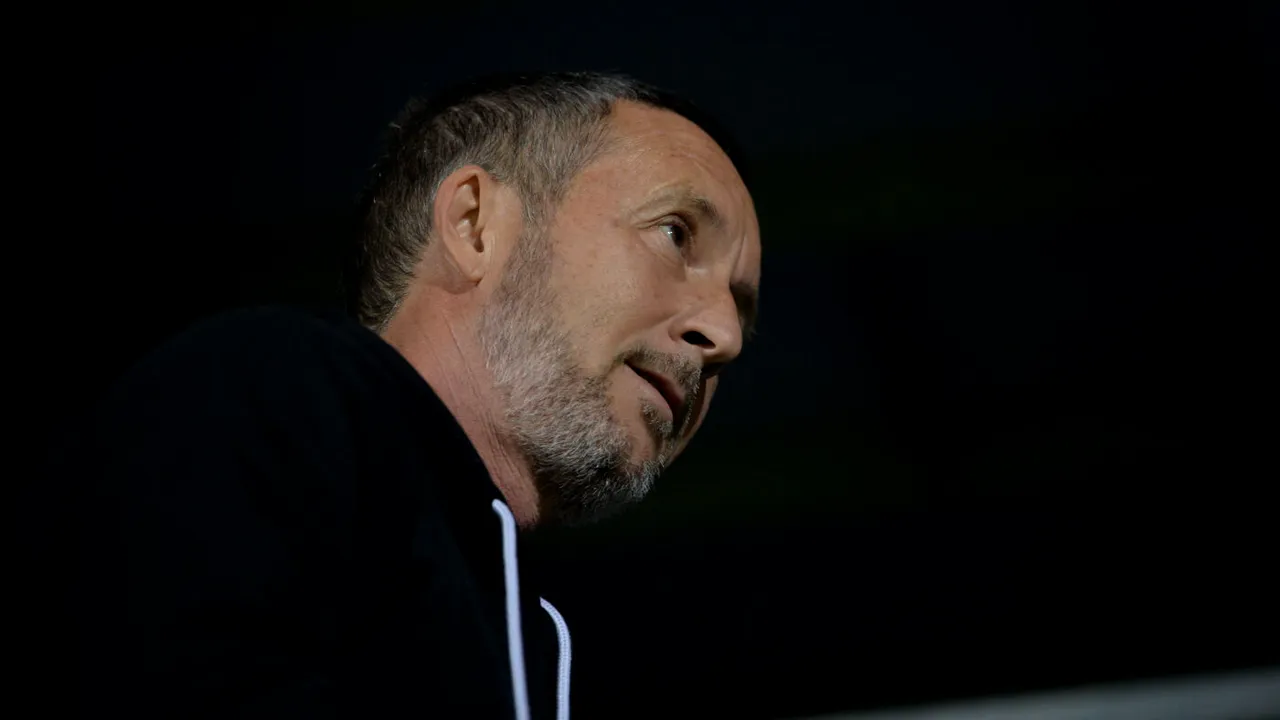 Mihai Stoica a recunoscut că Gigi Becali a făcut schimbările la FCSB - Farul, 2-3: „Are rost să mai discutăm?”