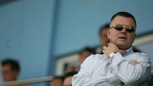 Incidente după Sportul-Rapid!** Șiman a sărit să bată un fan! VEZI cum s-a terminat conflictul!