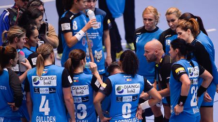 Sărbătoare cu 3 zile mai devreme! CSM București devine marți seară campioană cu un punct obținut în partida cu "U" Cluj