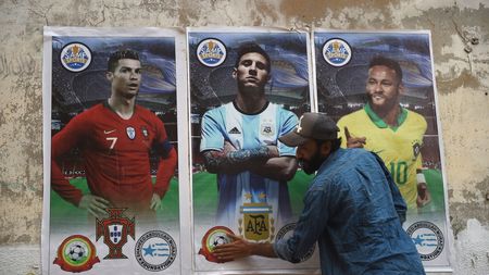 Câte milioane de dolari încasează Leo Messi și Cristiano Ronaldo pentru o postare pe Instagram