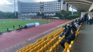 Spionul singuratic! A semnat cu 3 fotbaliști pentru Dinamo București și a venit să o „scaneze” pe rivala FCSB