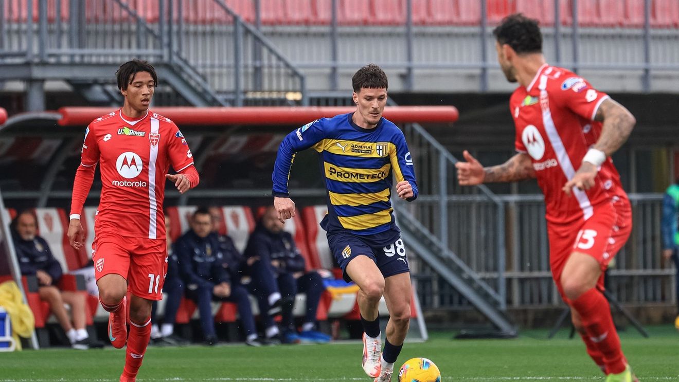 Dennis Man, cel mai slab fotbalist al lui Cristi Chivu în Monza - Parma 1-1. Ce notă a primit românul