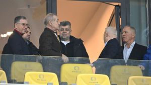 Cum l-a primit Gigi Becali pe Marcel Ciolacu în loja sa la FCSB - Manchester United: „Văd că are şi cruci. Eu nu pun Tik Tok”