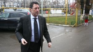 Dinu:** "Andrei Cristea vrea prea mult să iasă în evidență! Are scăpări de comportament"