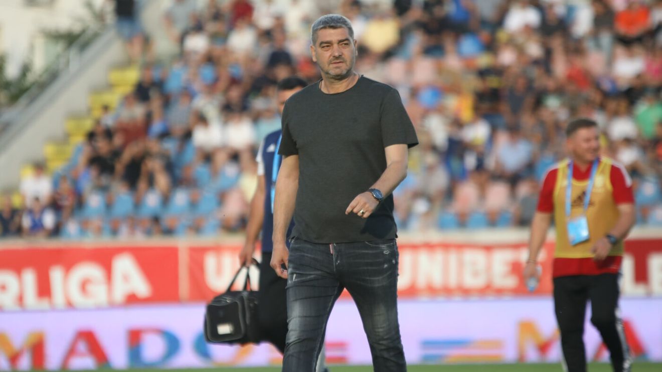 „La vârsta lui, a făcut 36 de antrenamente și a jucat șase meciuri amicale!”. Liviu Ciobotariu, uluit de un fotbalist de la Petrolul