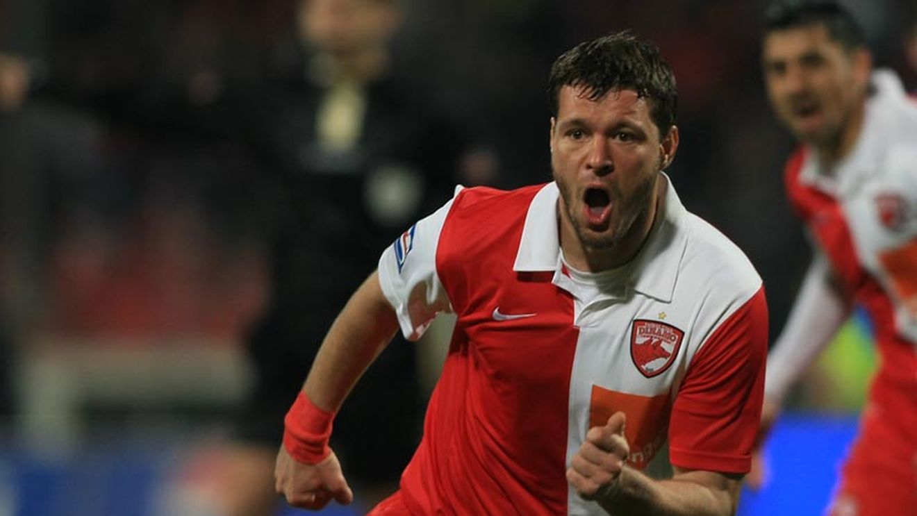 Dansul "câinilor"**