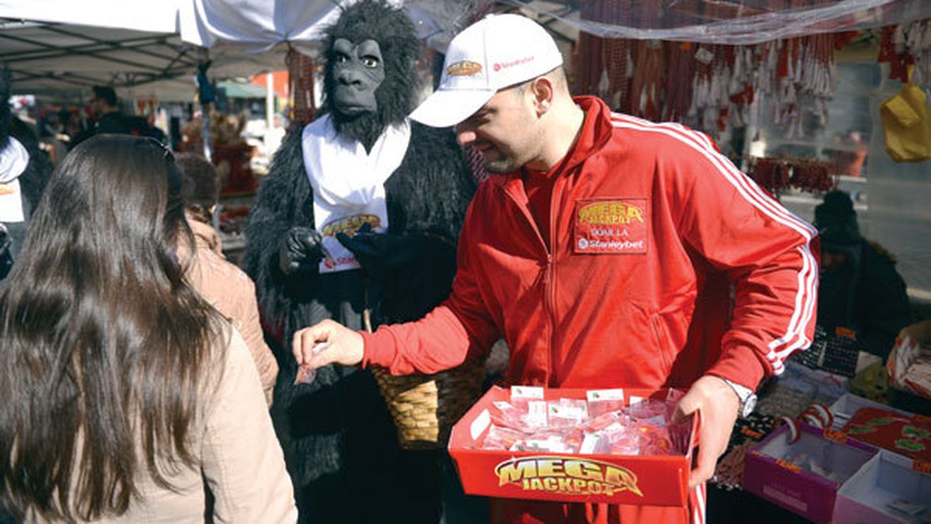 Oncescu, gorilele și mărțișorul