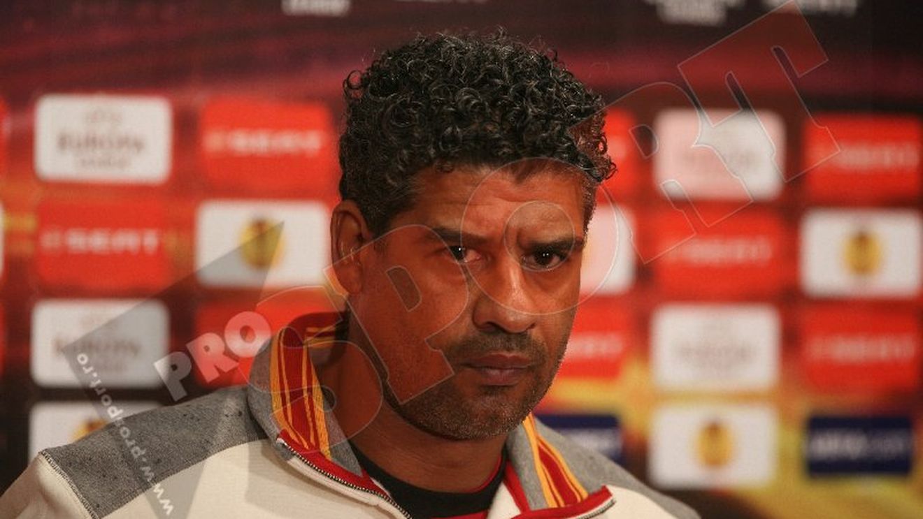 FOTO Rijkaard: "Dinamo are un atac puternic,** dar noi vrem să câștigăm!"