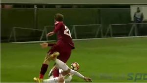 FOTO | Ghinion teribil pentru jucătorul accidentat de Ceccarelli. Andone îl apără pe italian: "A crezut că simulează, dar..."