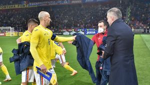 Vlad Chiricheș, atacat din toate părțile după gafele din Muntenegru - România: „Nu mai merge asta cu băiatul bun!”. Nici Răzvan Burleanu nu a scăpat