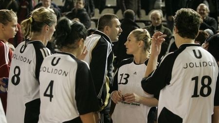 U Jolidon, distrusă de Savehof** în Liga Campionilor