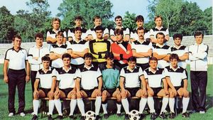 Dilemă pe arena din Regie la împlinirea a 109 ani de istorie. Unde este legitimația lui Gică Hagi? „Juridic el este la Sportul Studențesc, nu s-a transferat niciodată la Steaua”. VIDEO EXCLUSIV