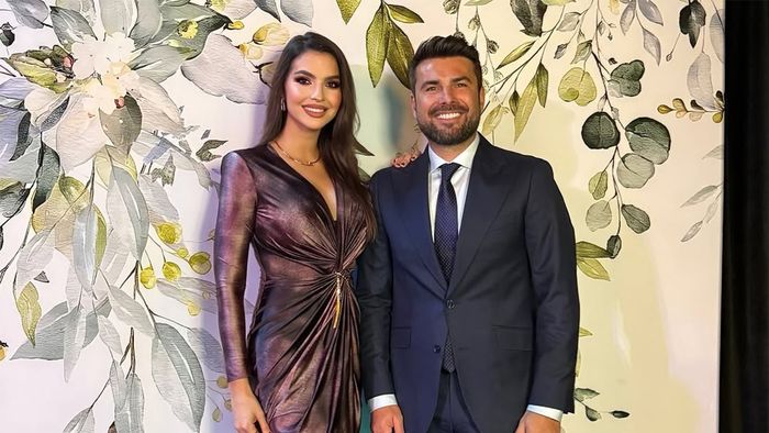 Familia Mutu, apariție spectaculoasă de Revelion. Sandra a întors toate privirile