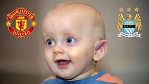 Un bărbat și-a pus copilul de șapte luni pe eBay pentru a licita echipa pe care o va susține: "E distractiv. O să țină cu Manchester United sau cu Manchester City"