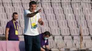 Antrenorul Politehnicii Timișoara a izbucnit la adresa DSP Timiș! ”Am ajuns bătaia de joc a lor. Suntem țara lui Papură vodă. Fraierii își asumă responsabilitățile, iar șmecherii se bucură sau nu se bucură că mor oameni.” Flavius Cioca, acuzat direct