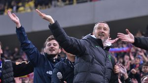 Meme Stoica îi laudă pe fanii echipei lui Mihai Rotaru: „Erau pline străzile cu fani! Mai erau și gesture obscene, dar ne-au umplut de viață! Doar la Napoli am mai văzut așa ceva”